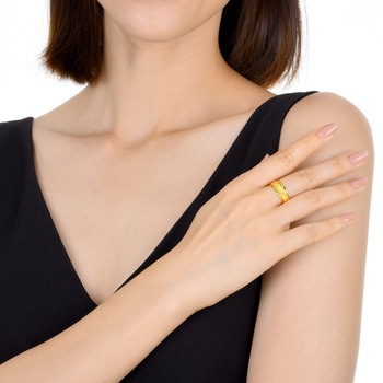 999.9 Gold Ring | 79765R(~0.189 tael) | Chow Sang Sang Jewellery