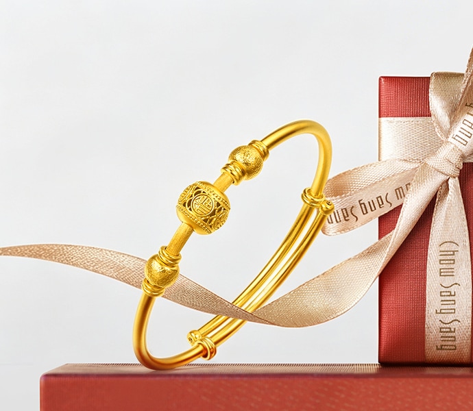 Gold charms, Gold bracelets, Gold necklaces, Gold Bangles, Gold Pendants | Solid gold | Gifts | Chow Sang Sang