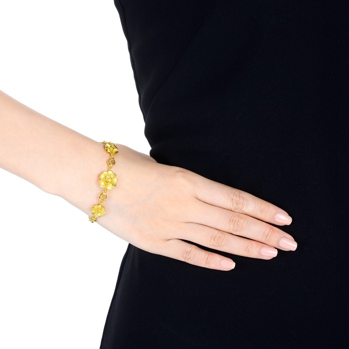 Chow sang sang gold on sale bracelet