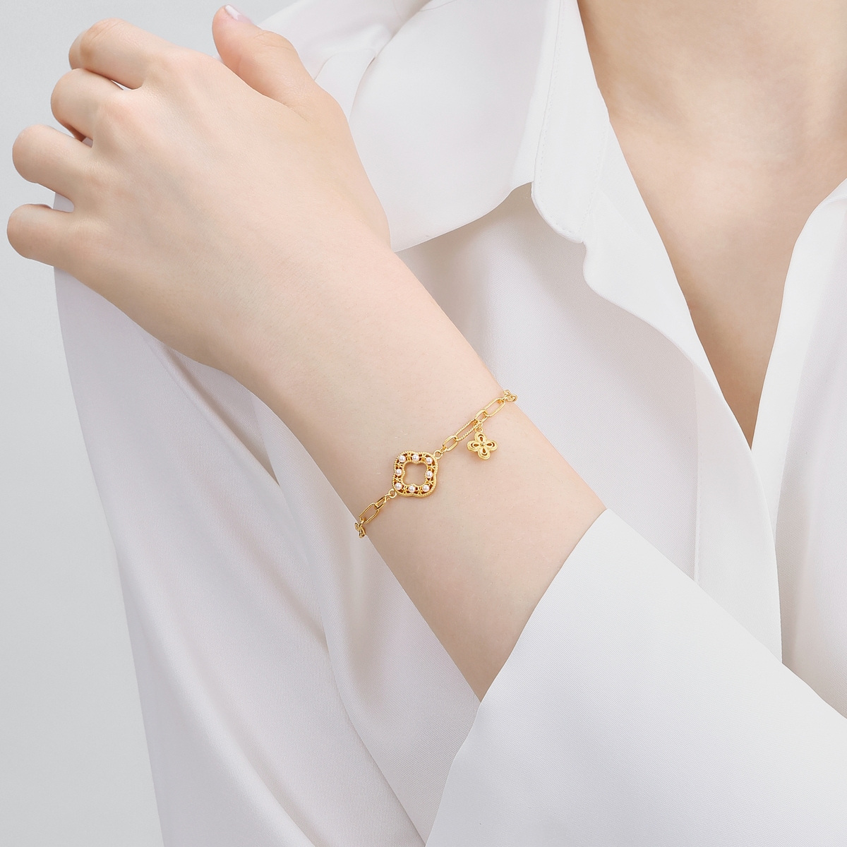 Cultural Blessings 999 Gold Bracelet(597015) | Chow Sang Sang Jewellery