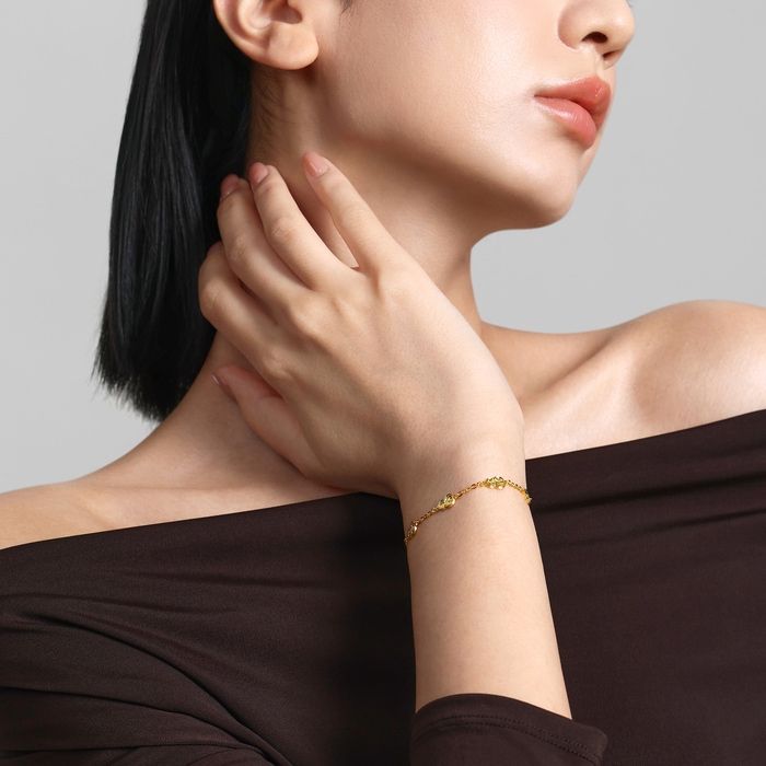 Solid Gold Bracelet | Chow Sang Sang Jewellery | Essence | 96209B - 3