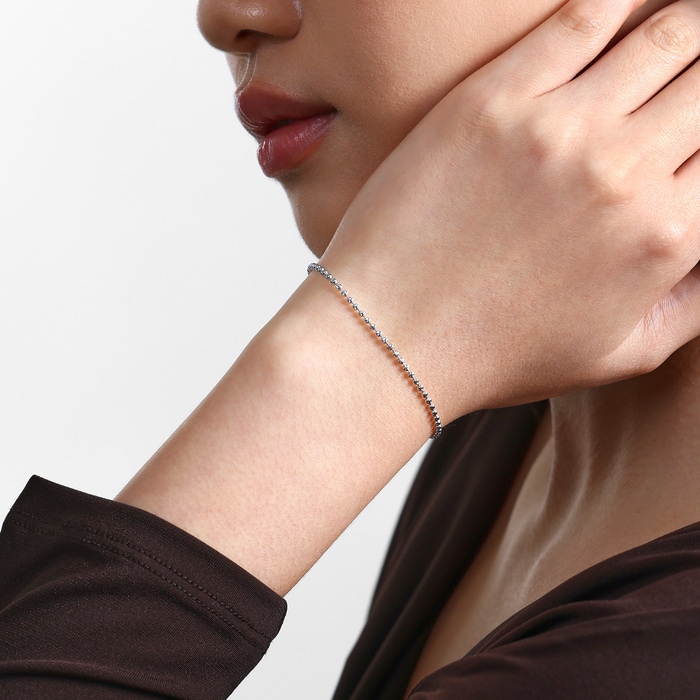 950 Platinum Bracelet | Chow Sang Sang Jewellery | Essence | 96392B - 2