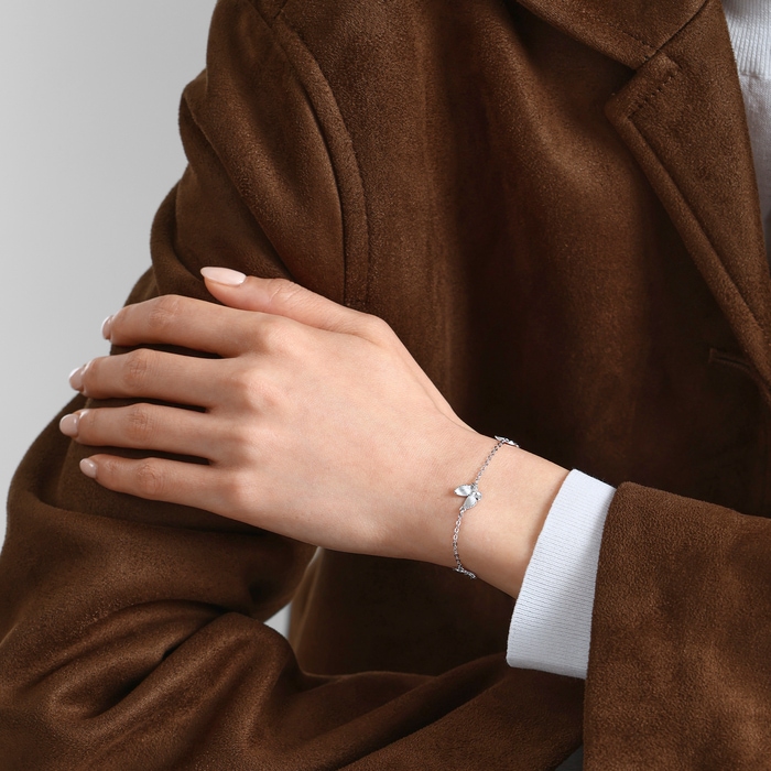 950 Platinum Bracelet | Chow Sang Sang Jewellery | Essence | 96396B - 3