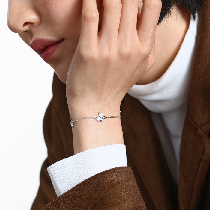 950 Platinum Bracelet | Chow Sang Sang Jewellery | Essence | 96396B - 2