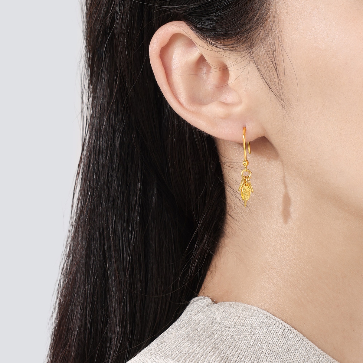 Essence - 999.9 Gold Earrings | 40535E(~0.092 tael) | Chow
