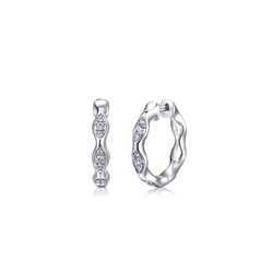 18K White Gold Diamond Earrings