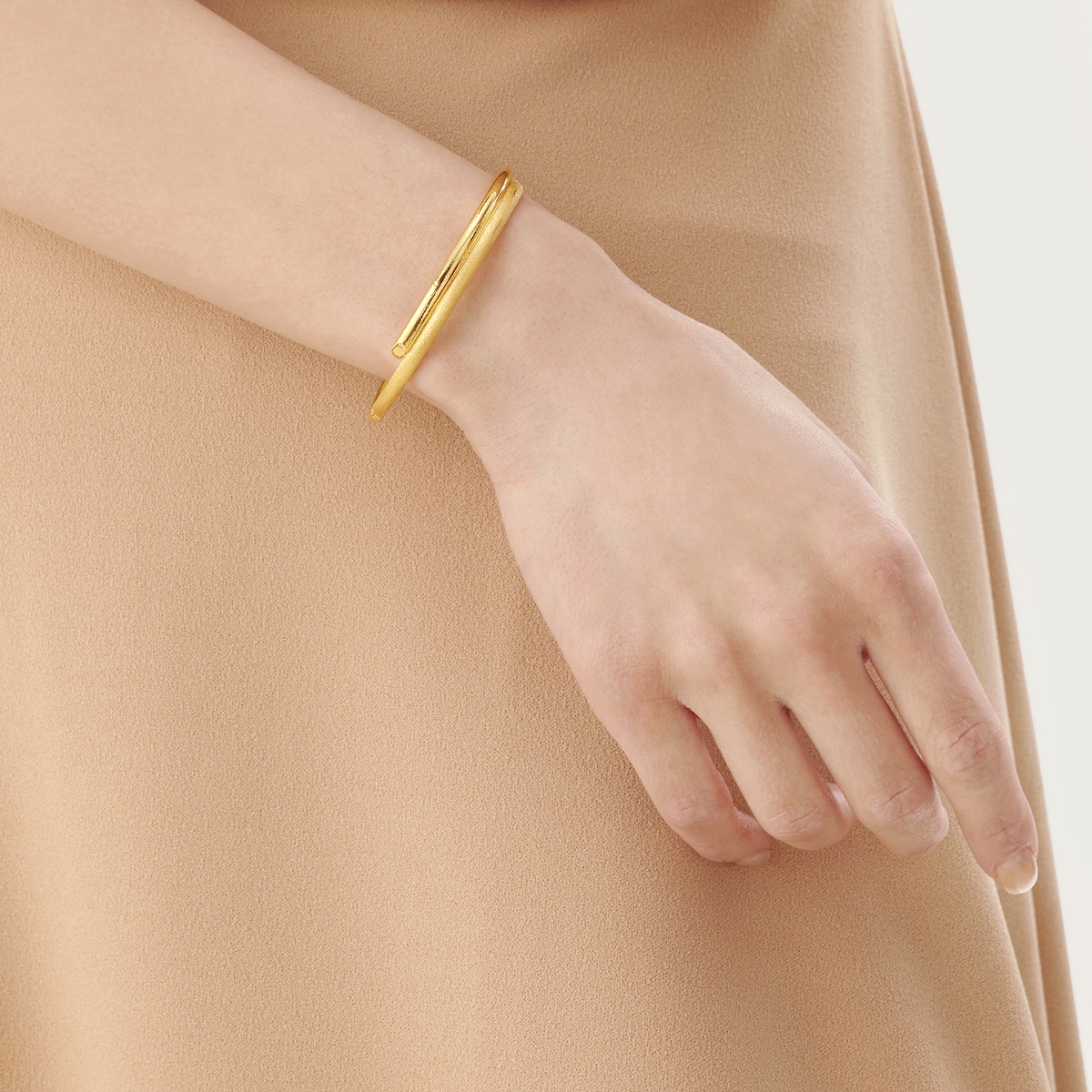CHIEKO +  caviar bangle †  gold 999.9 Gold Bangle | 40994K(~0.416 tael) | Chow Sang Sang