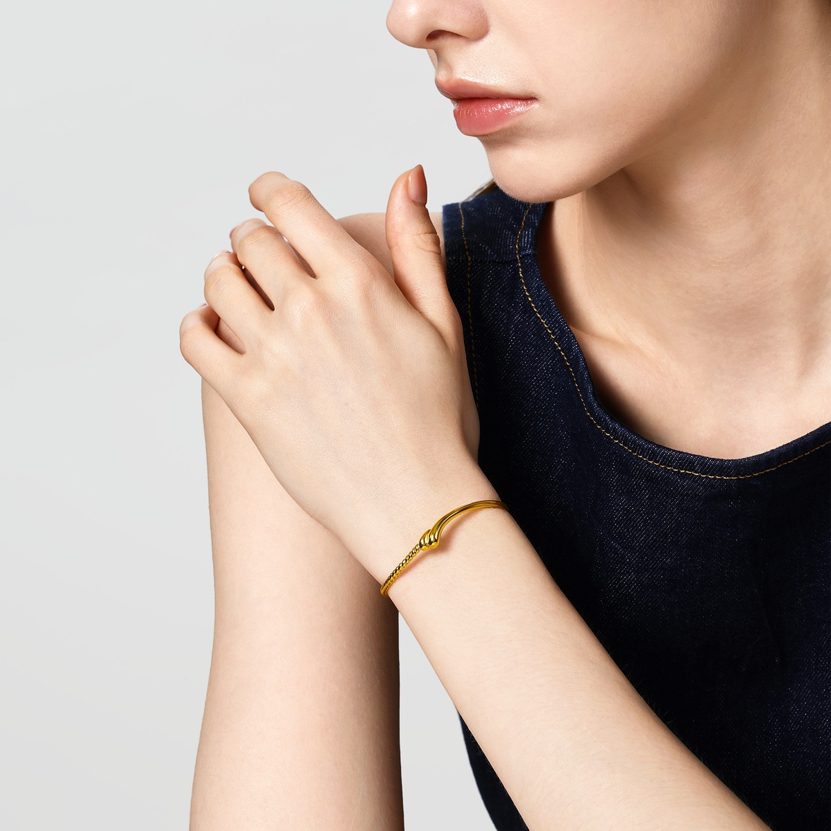 MINTYGREEN - 'Airy' 999 Gold Bangle | 95558K(~0.397 tael