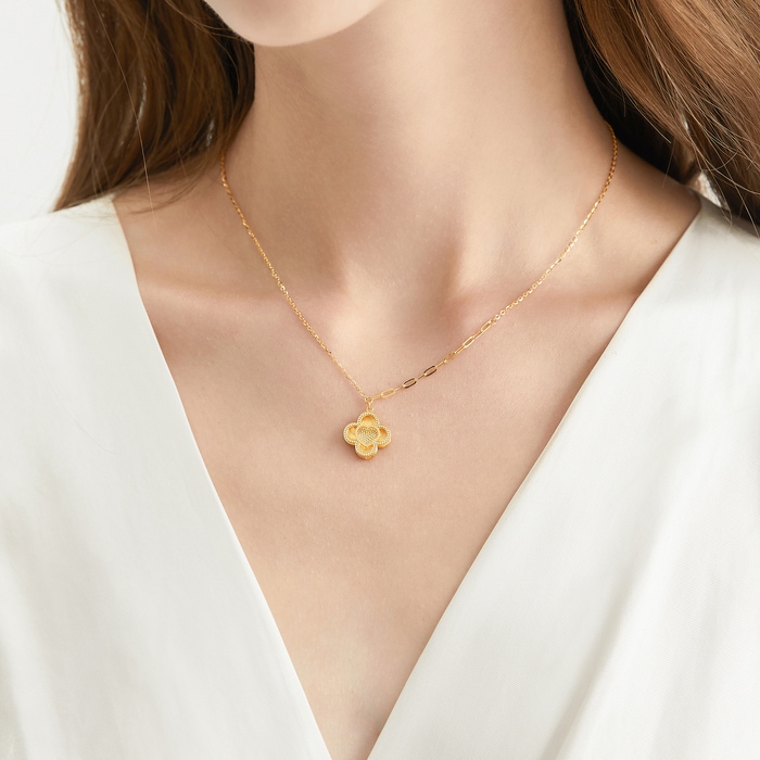 Solid Gold Necklace | Chow Sang Sang Jewellery | Essence | 93442N - 2