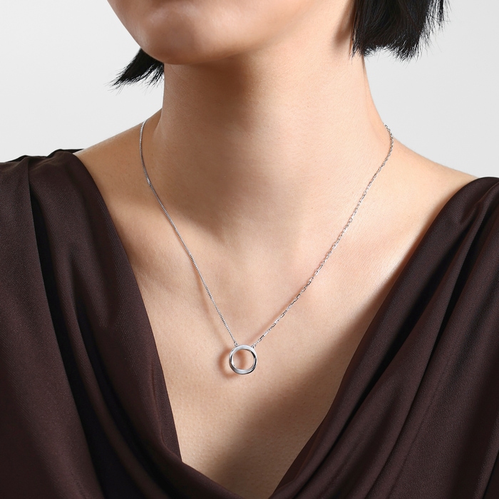 950 Platinum Necklace | Chow Sang Sang Jewellery | Essence | 96367N - 2