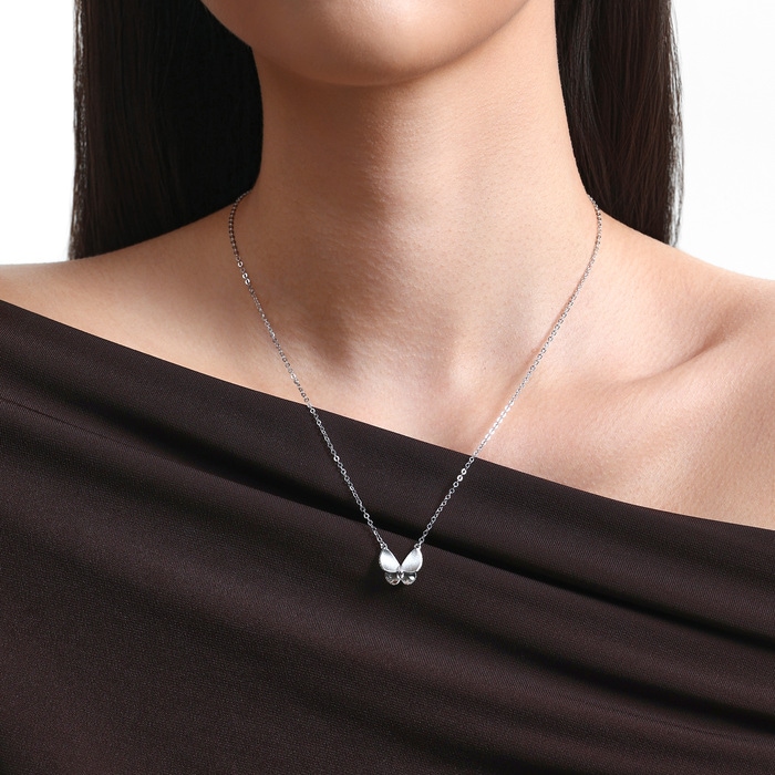 950 Platinum Necklace | Chow Sang Sang Jewellery | Essence | 96396N - 2