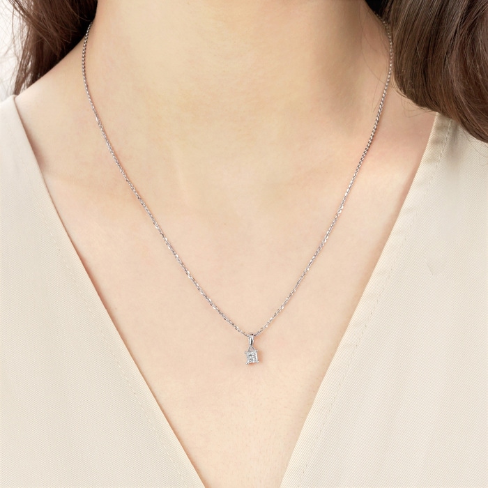 18K White Gold Pendant | Chow Sang Sang Jewellery | Diamond Symphony | 03760P - 2