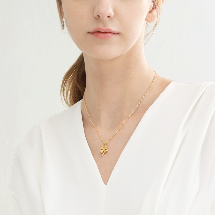 Solid Gold Pendant | Chow Sang Sang Jewellery | Essence | 50779P - 3