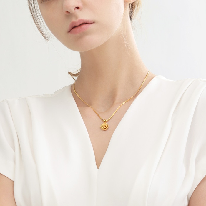 Solid Gold Pendant | Chow Sang Sang Jewellery | Essence | 78715P - 3