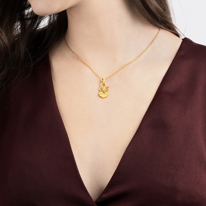 Solid Gold Pendant | Chow Sang Sang Jewellery | Daily Luxe | 85655P - 2