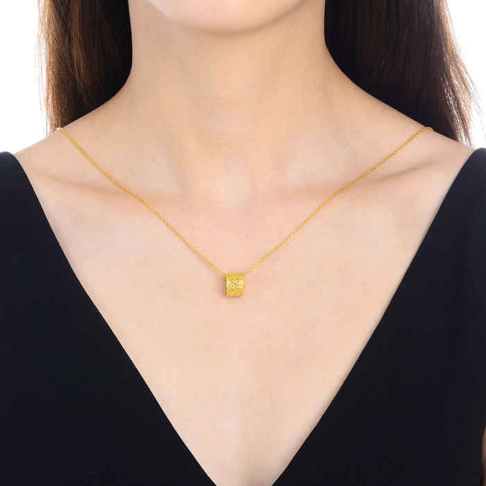 Solid Gold Pendant | Chow Sang Sang Jewellery | Cultural Blessings | 86297P - 2