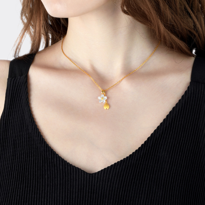 Solid Gold Pendant | Chow Sang Sang Jewellery | Daily Luxe | 90322P - 2