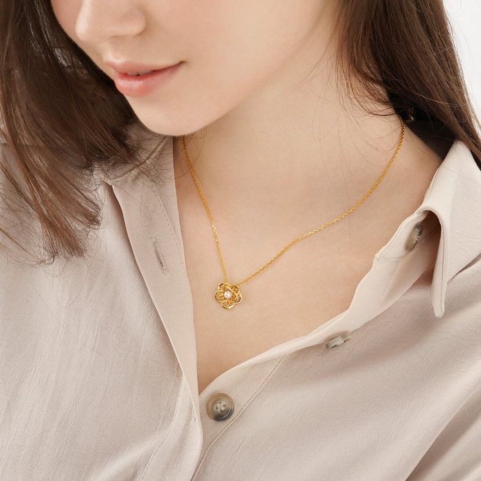 Solid Gold Pendant | Chow Sang Sang Jewellery | Cultural Blessings | 92013P - 3