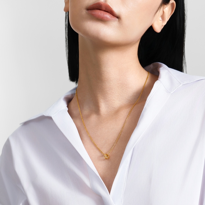 Solid Gold Pendant | Chow Sang Sang Jewellery | Essence | 95942P - 3