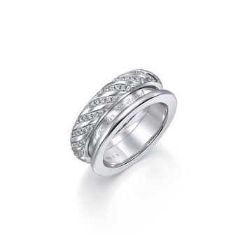 18K White Gold Diamond Ring