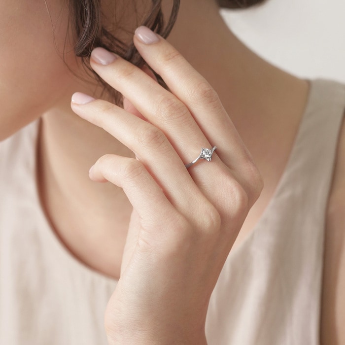 18K White Gold Ring | Chow Sang Sang Jewellery | 87870R - 2