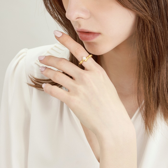'Blossom' 999 Gold Pearl Bamboo Ring