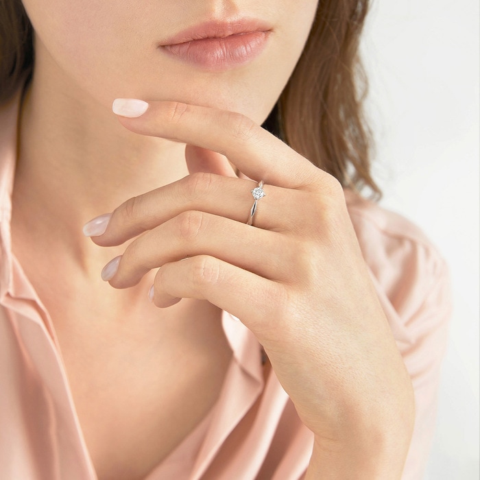 18K White Gold Ring | Chow Sang Sang Jewellery | 90245R - 2